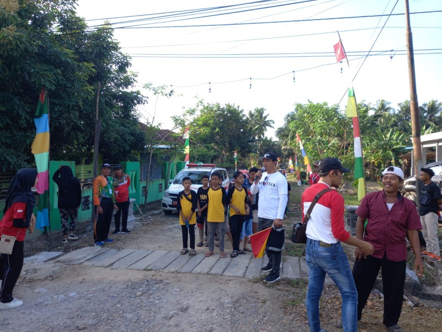 JALAN SEHAT DESA PERSIAPAN PANGKALAN LADA