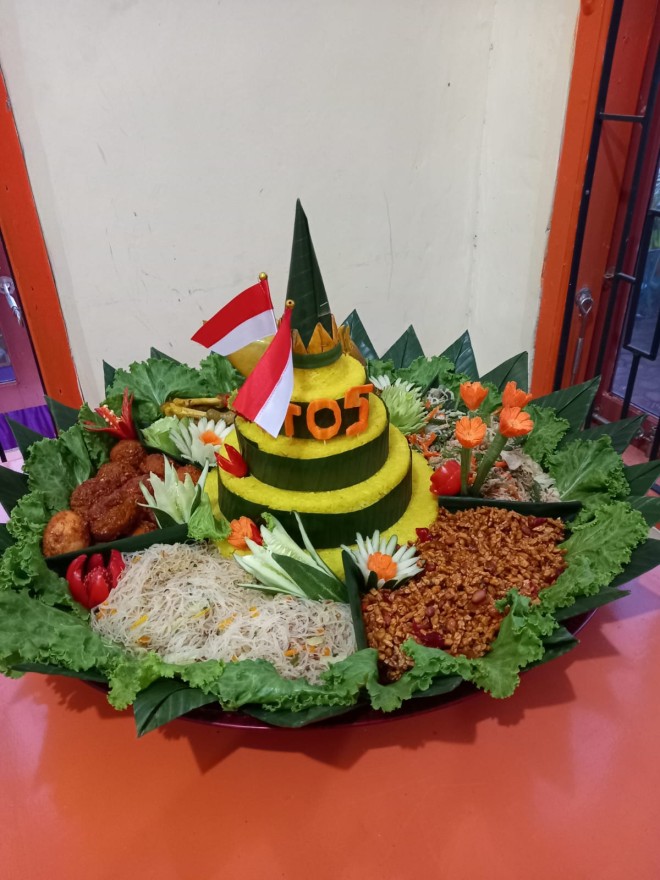 LOMBA TUMPENG PERAYAAN HUT RI KE-78 DAN HUT DESA PERSIAPAN PANGKALAN LADA YANG KE-3